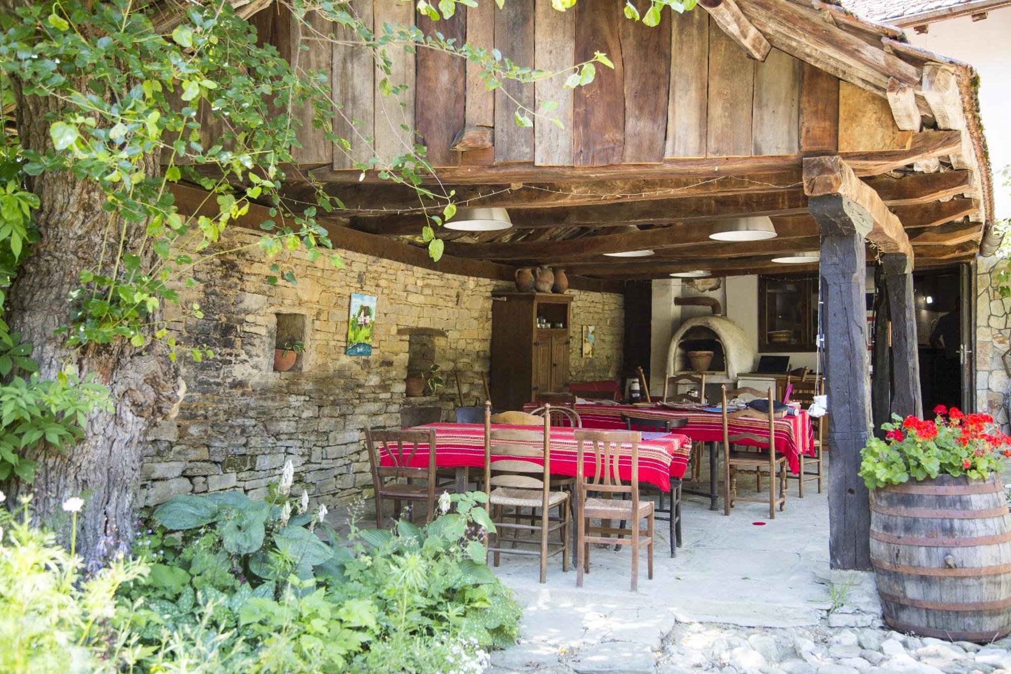 Little River Guest House Gabrovo Exterior foto
