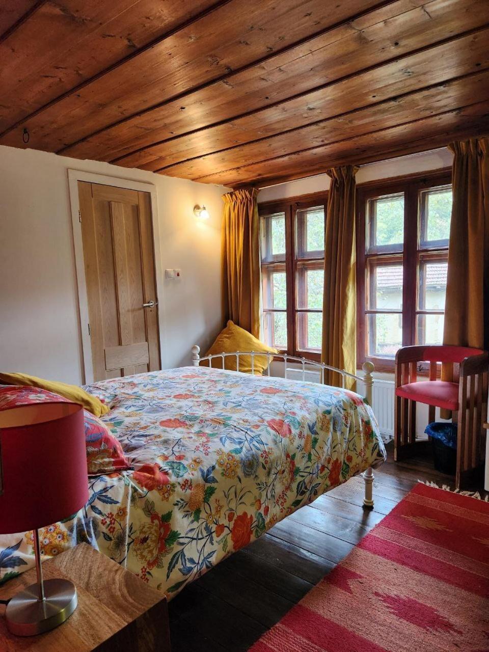 Little River Guest House Gabrovo Habitación foto