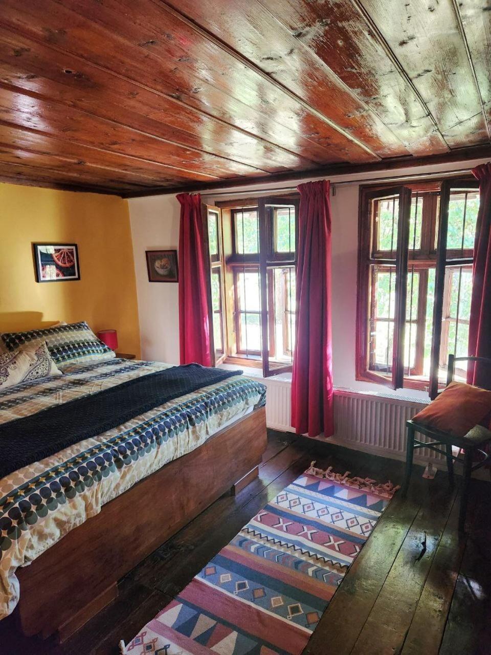 Little River Guest House Gabrovo Habitación foto